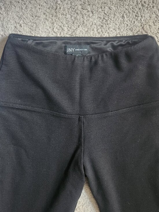 JNY Jones New York Tummy Control High Waist Solid Black Capri Leggings Size S - Picture 2 of 8